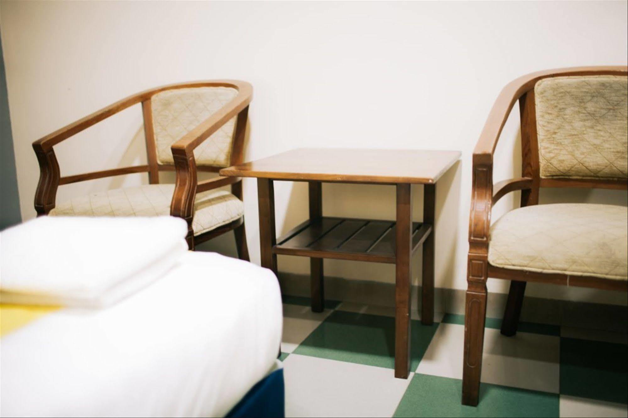Hotel Gloris Batam Екстериор снимка