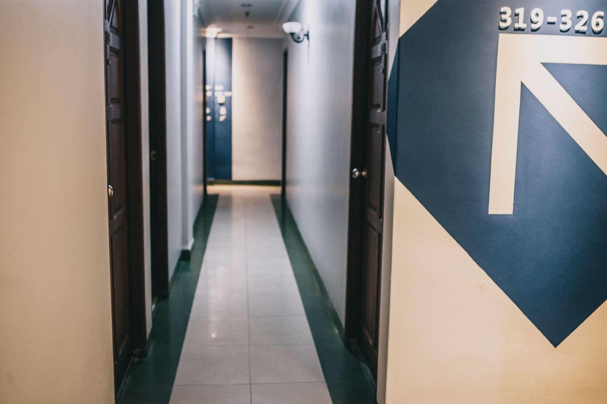 Hotel Gloris Batam Екстериор снимка